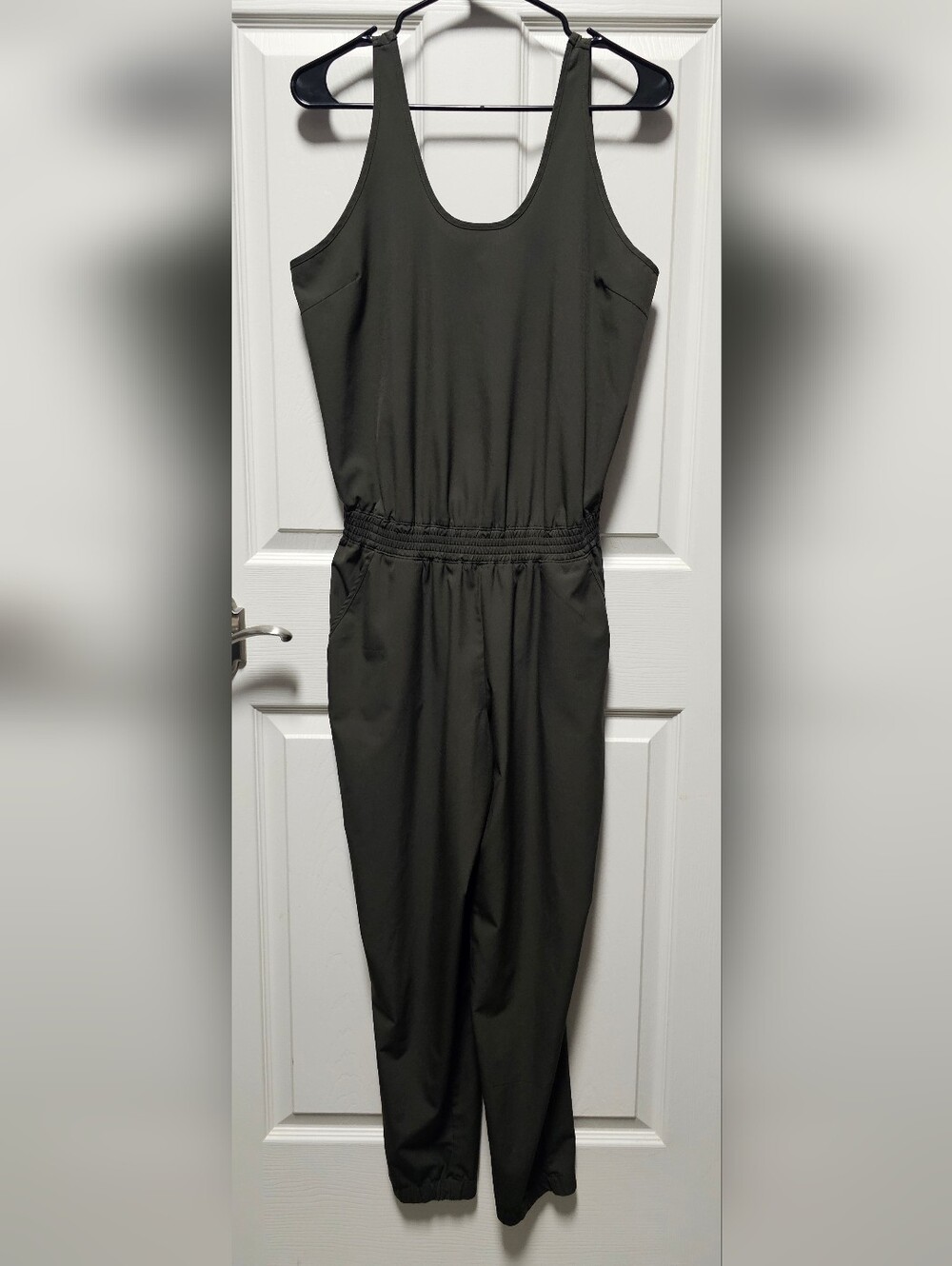 Old Navy Active Women's Sleeveless Jumpsuit - Dark Olive Green - Size Small